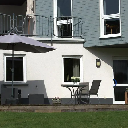 Ferienwohnung Reis Sankt Aldegund Exterior photo