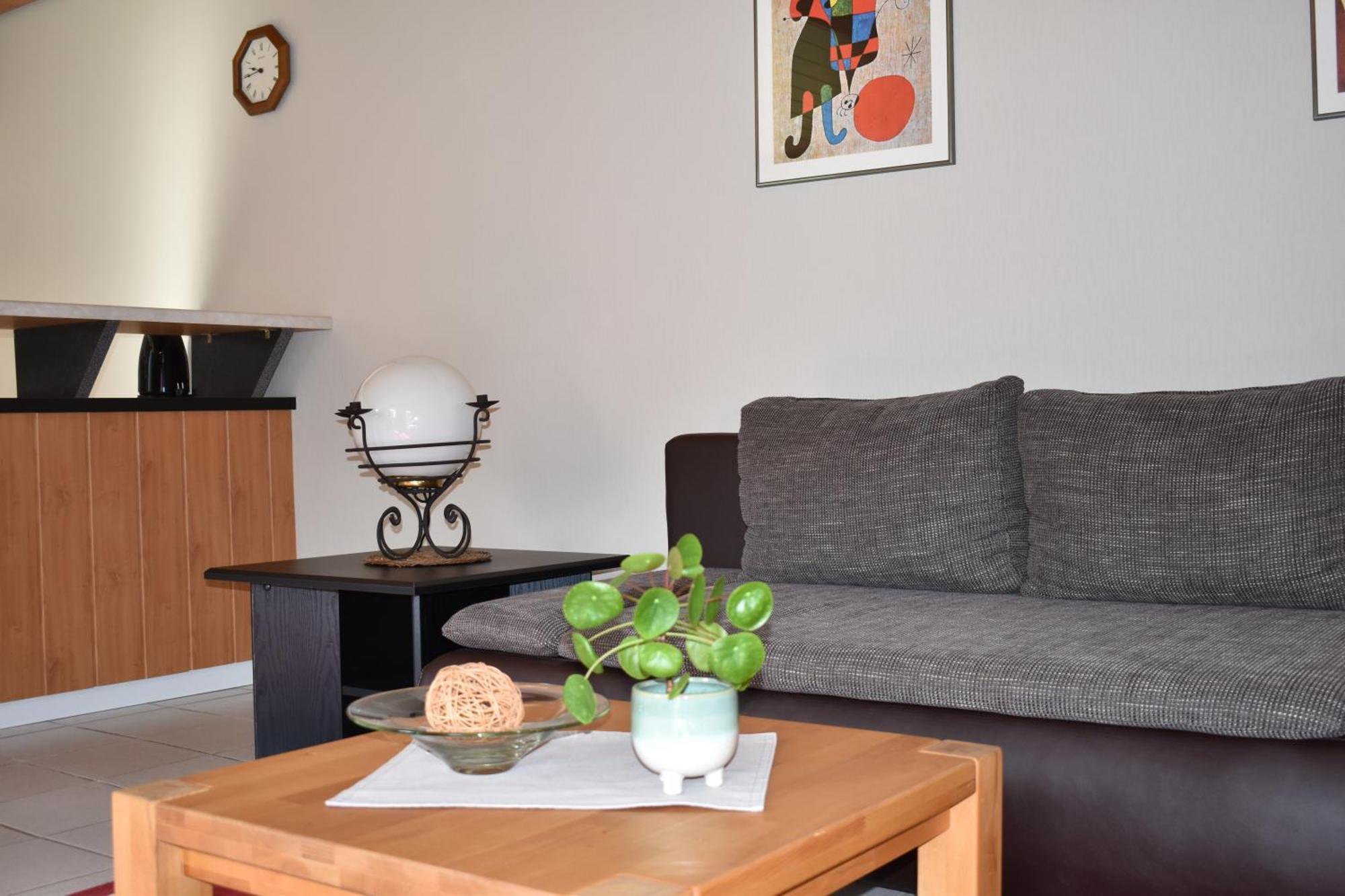 Reis Apartment *